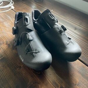 Fizik cycling shoes